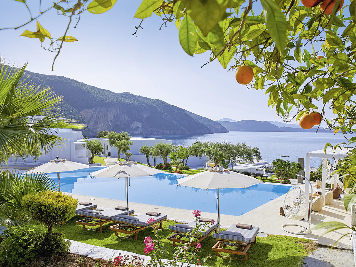 Lichnos Beach Hotel